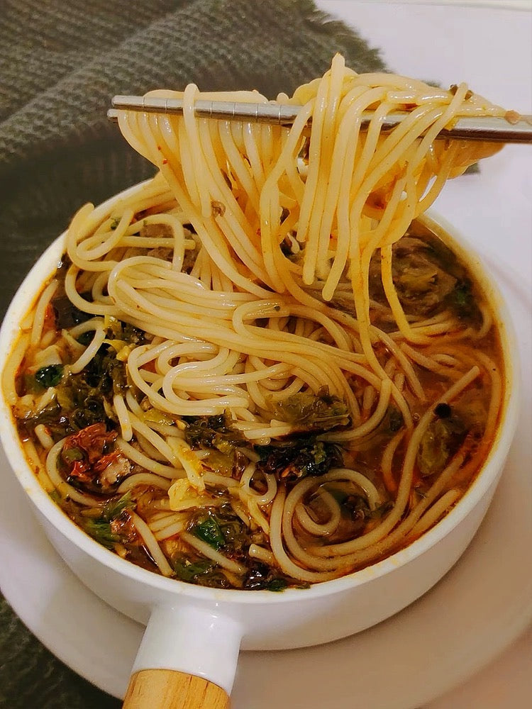 Gui Fen Hua Xi Beef Noodles with Soup / Beef with Sour Spicy Soup Noodles 502g