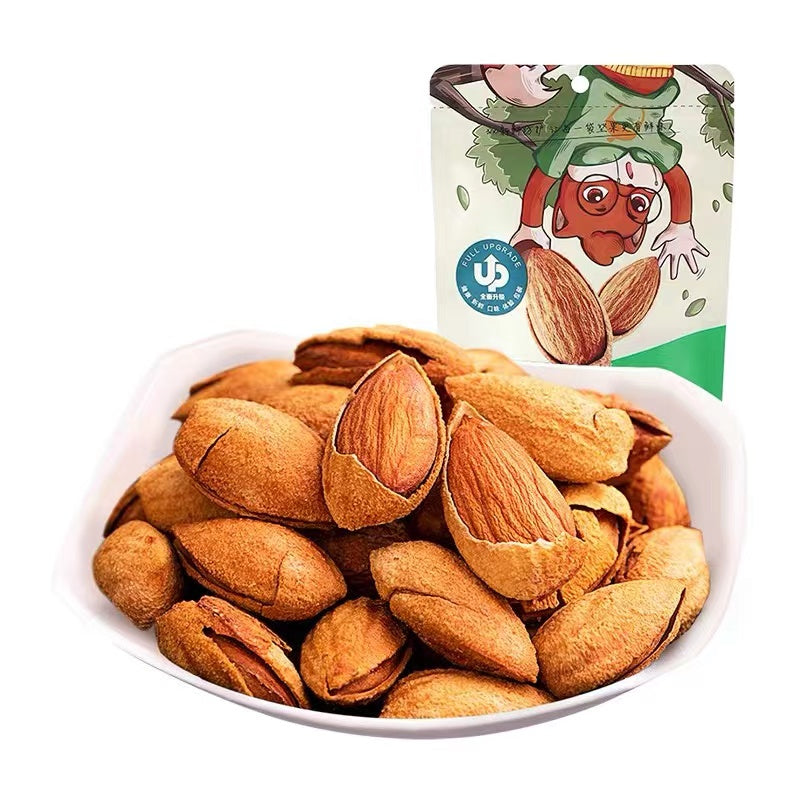 China Three Squirrels Badam