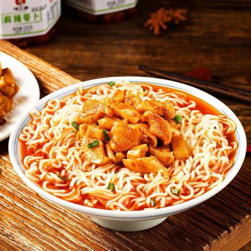 La Xiao Dong Numb&Spicy Dried Radish 200g 辣小董 萝卜干