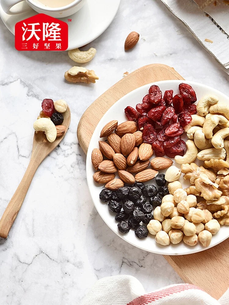 Nueces importadas Wolong Daily Nuts nueces mixtas 25 g * 30 沃隆每日坚果