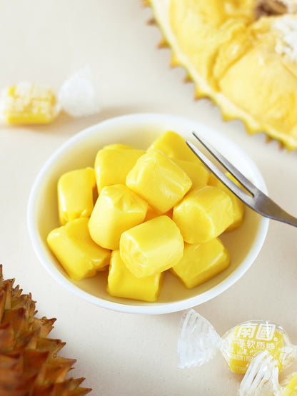 China Nan Guo Durian Soft Candy 82g 海南特产 南国榴莲糖